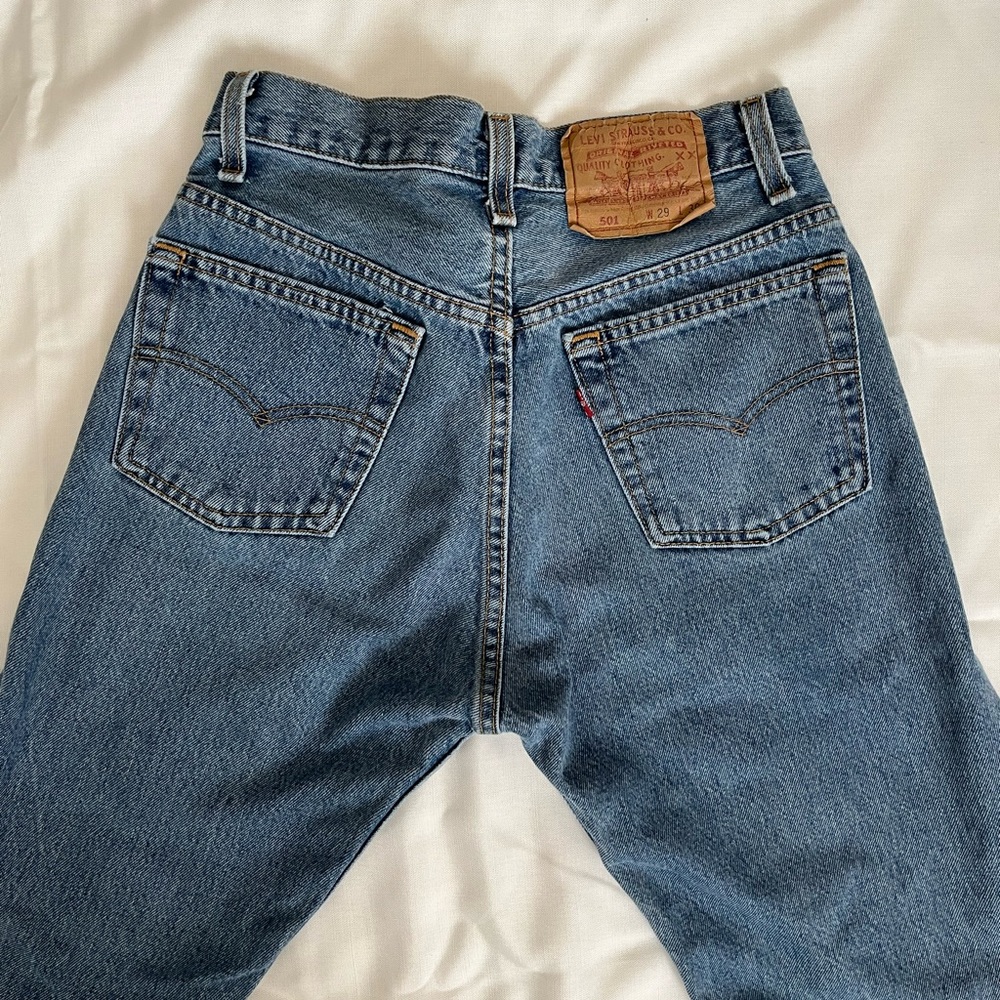 Vintage Medium Wash Women’s Levi’s 501 | Made in the USA | Authentic 90s Levi’s